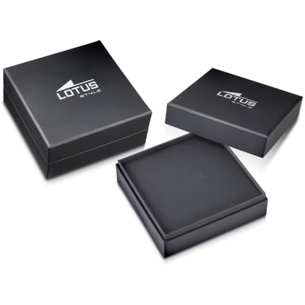 Zwarte geschenkdoos van Lotus met logo, ideaal voor de gouden armband.