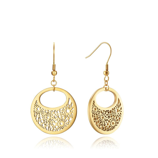 Gouden Viceroy oorbellen met elegante opengewerkte details, perfect voor elke gelegenheid.