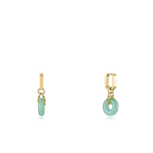 Viceroy oorbellen in groen met gouden details, zijaanzicht en trendy ontwerp.