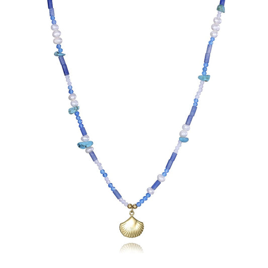 Viceroy damesketting met elegante schelpbedel en blauwe en witte kralen.