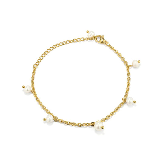 Gouden Radiant armband met elegante pareldetails, perfect voor elke gelegenheid.