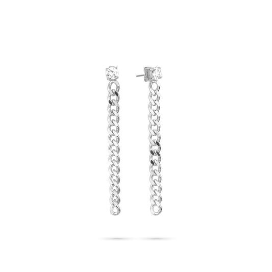 Zilverkleurige Radiant oorbellen met elegante kettingdetails en sprankelende steentjes.