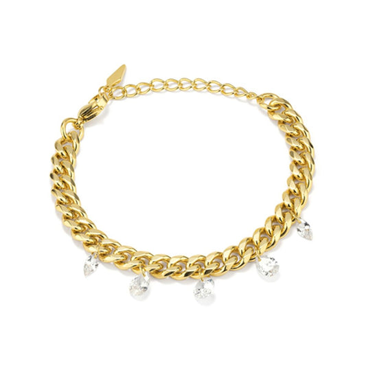 Gouden Radiant armband met elegante afwerking en sprankelende details.