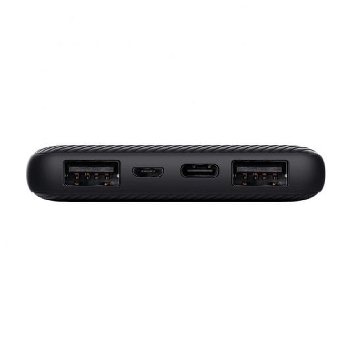Detail van de Trust Power Bank Primo met dubbele USB-poorten en een stijlvolle zwarte afwerking.