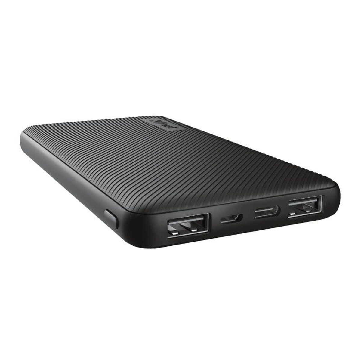 Zijaanzicht van de Trust Power Bank Dubbele USB Primo in zwart met ribbelpatroon.