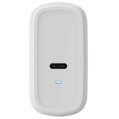 Detail van de Trust 25139 oplader, bovenaanzicht met USB-C poort en indicatielampje.