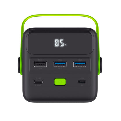 Detail van de Trust Redoh XXL powerbank met aansluitingen en ingebouwd display.