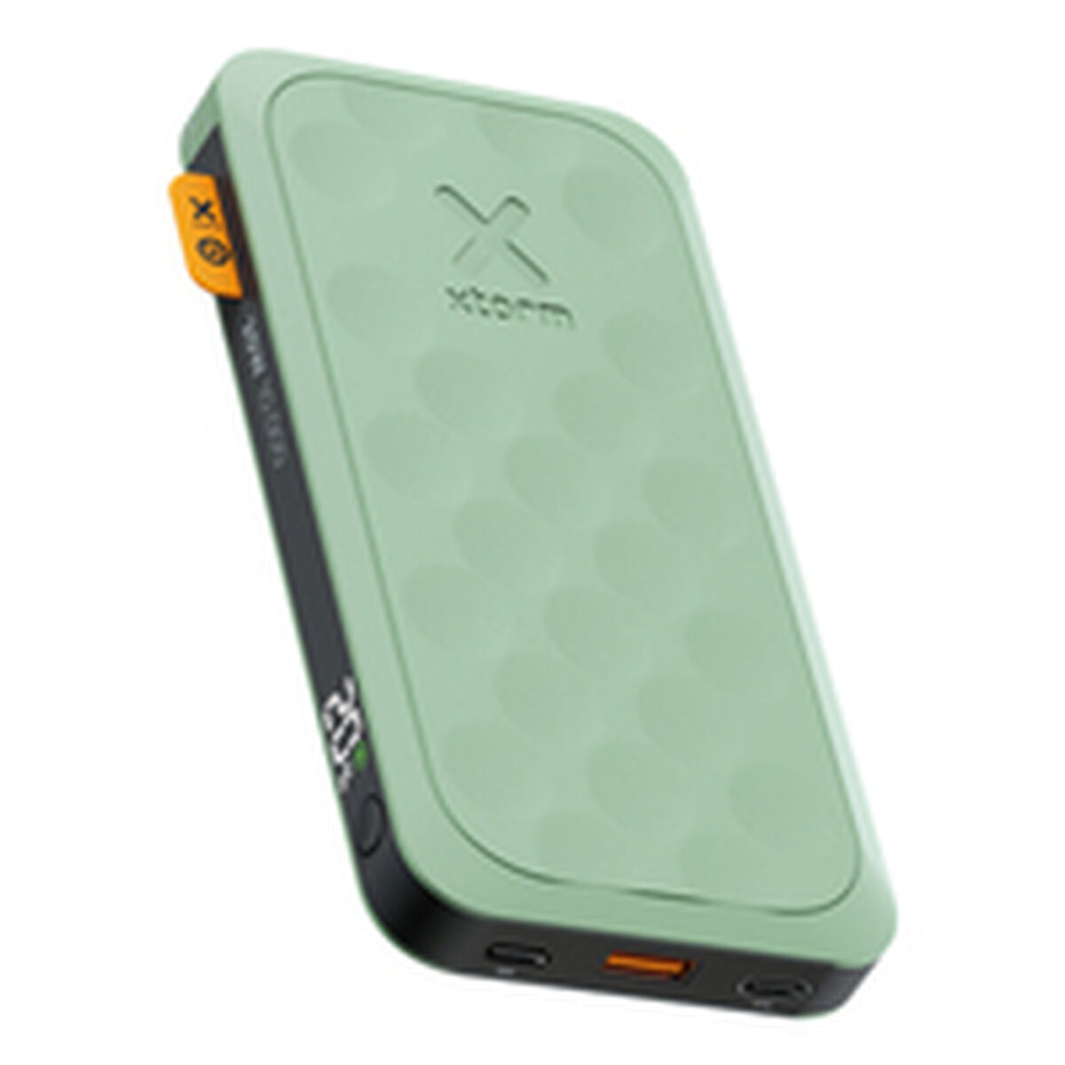 Detail van de lichtgroene Xtorm FS5103U batterij met USB-poorten en textuur.