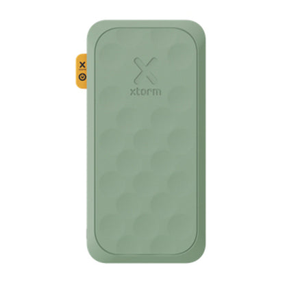 Detailopname van de groene Xtorm FS5103U batterij met een unieke, gestructureerde achterkant.
