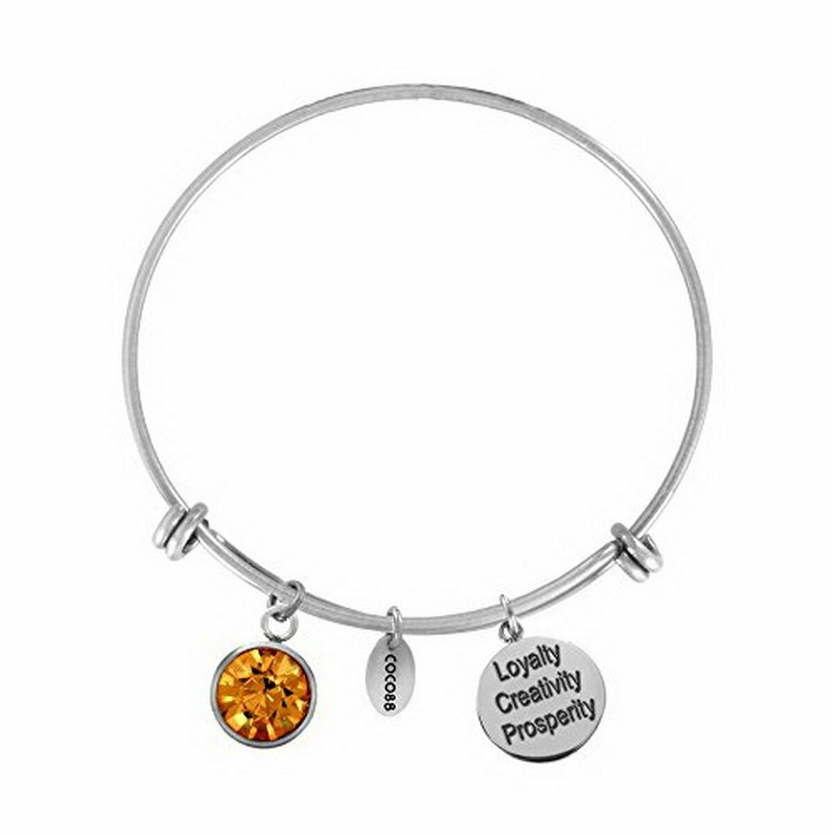Zilverkleurige CO88 Collection armband met oranje kristal en bedels, zijaanzicht.
