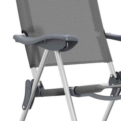 Detail van de grijze vidaXL campingstoel met verstelbare armleuning en aluminium frame.