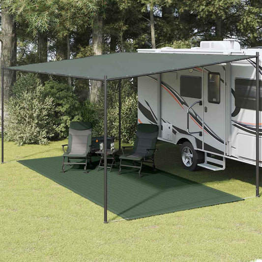 vidaXL tenttapijt 250x500 cm in groen, geplaatst onder een caravanluifel met stoelen en tafel.