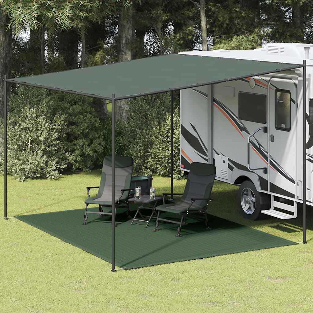vidaXL tenttapijt 300x400 cm in groen, geplaatst onder een caravanluifel met stoelen.