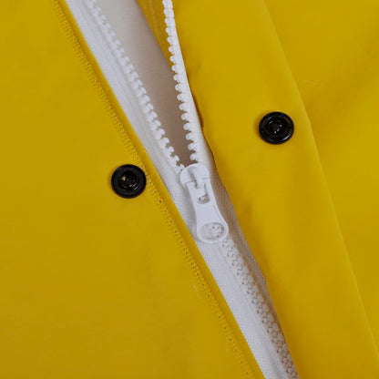 Detail van de gele vidaXL regenjas met rits en knopen aan de voorkant.