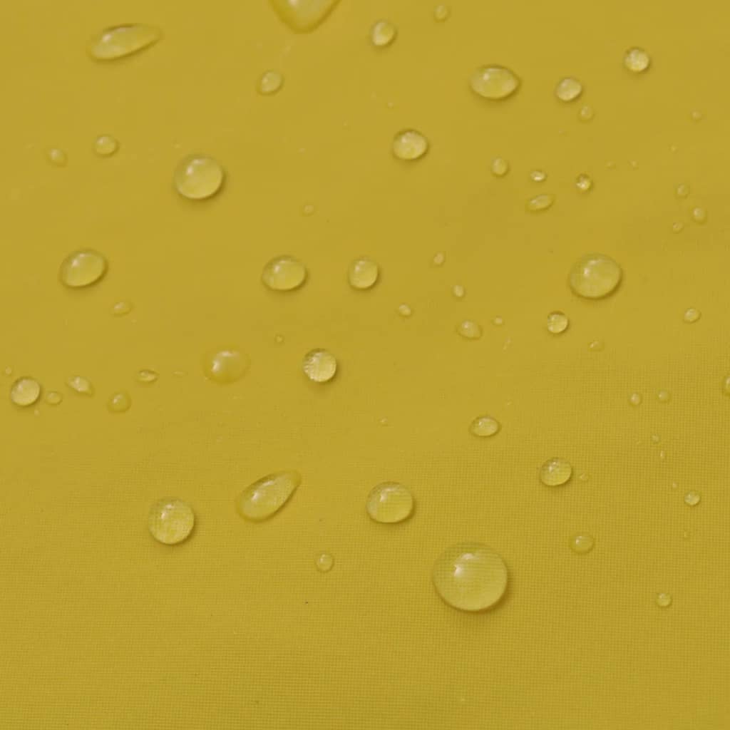 Detail van waterdruppels op het gele vidaXL regenpak, dat waterbestendig is.