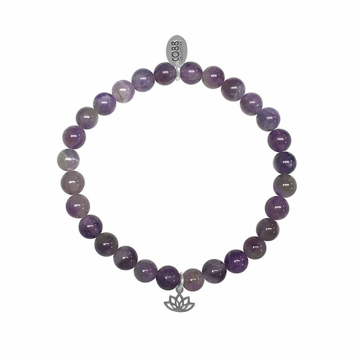 Detail van de CO88 Collection armband met paarse edelstenen en een lotusbedel.