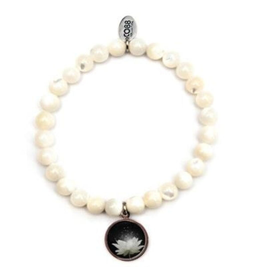 Witte CO88 Collection armband voor dames met een elegante uitstraling en een lotusdetail.