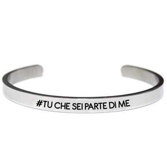 Zilverkleurige CO88 Collection armband voor dames met elegante, strakke vorm en tekst.