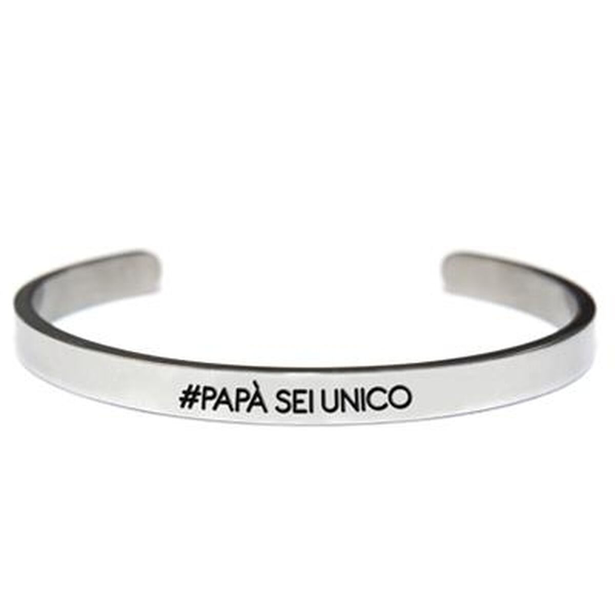 Zilverkleurige CO88 Collection armband voor dames met elegant design en subtiele tekst.