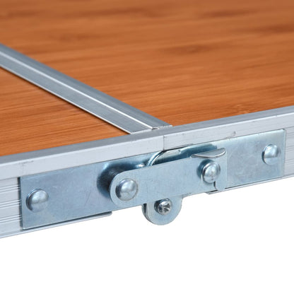 Detail van het stevige metalen frame en het MDF tafelblad van de vidaXL campingtafel.