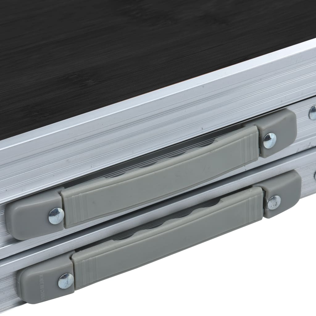 Detail van de inklapbare vidaXL campingtafel met stevige handgrepen en aluminium frame.
