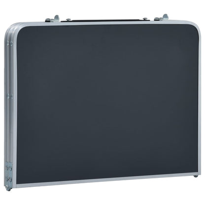 Ingeklapte vidaXL campingtafel van 60x40 cm, grijs aluminium met stevige randen.
