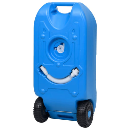Detail van de blauwe vidaXL watertank van 40 liter met wielen en wateruitlaat.