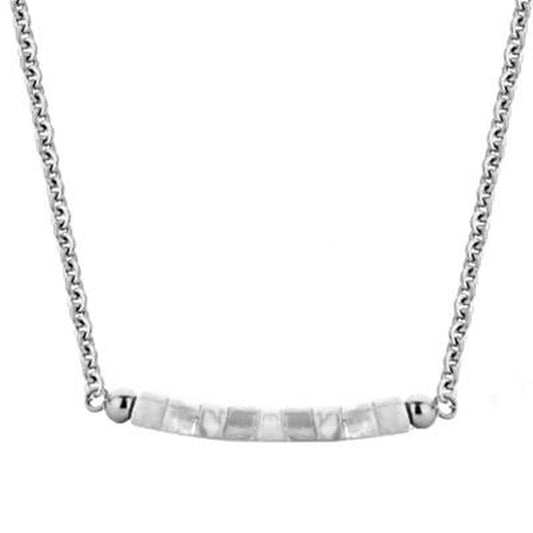 Zilverkleurige CO88 Collection ketting voor dames met elegante schakel en subtiele pareldetails.