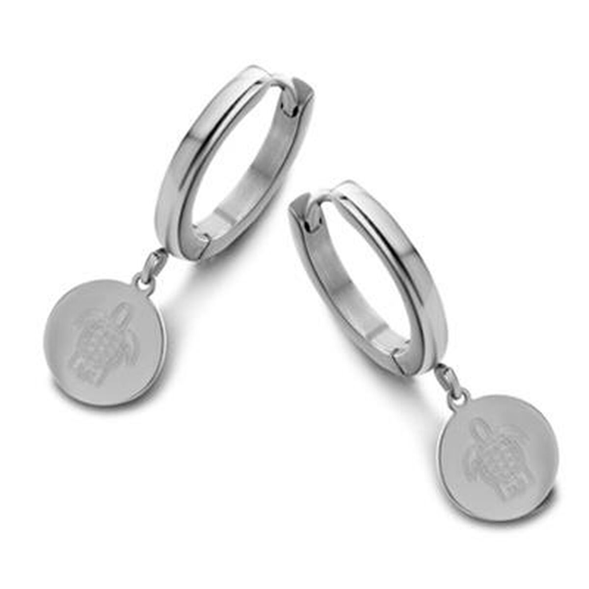 Zilverkleurige CO88 Collection oorbellen met elegante hangers en een stijlvol ontwerp.