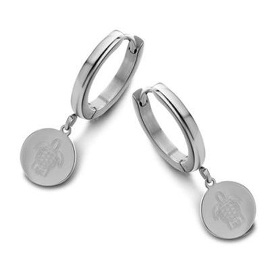 Zilverkleurige CO88 Collection oorbellen met elegante hangers en een stijlvol ontwerp.