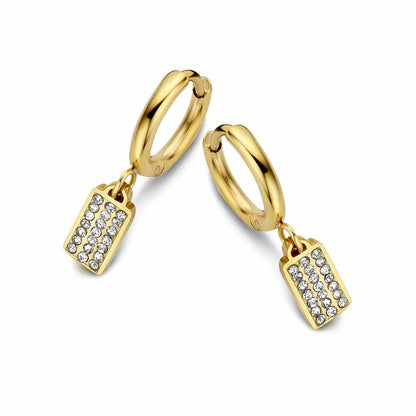 Detail van de CO88 Collection gouden oorbellen met sprankelende stenen en elegante hangers.