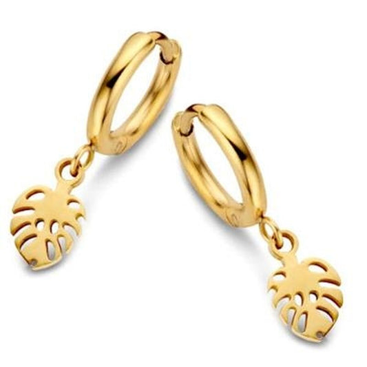 Gouden CO88 Collection oorbellen met elegant design en hangende monstera-bladjes.