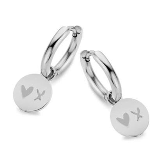 Zilverkleurige CO88 Collection oorbellen met hart- en kruisdetail, elegant design.