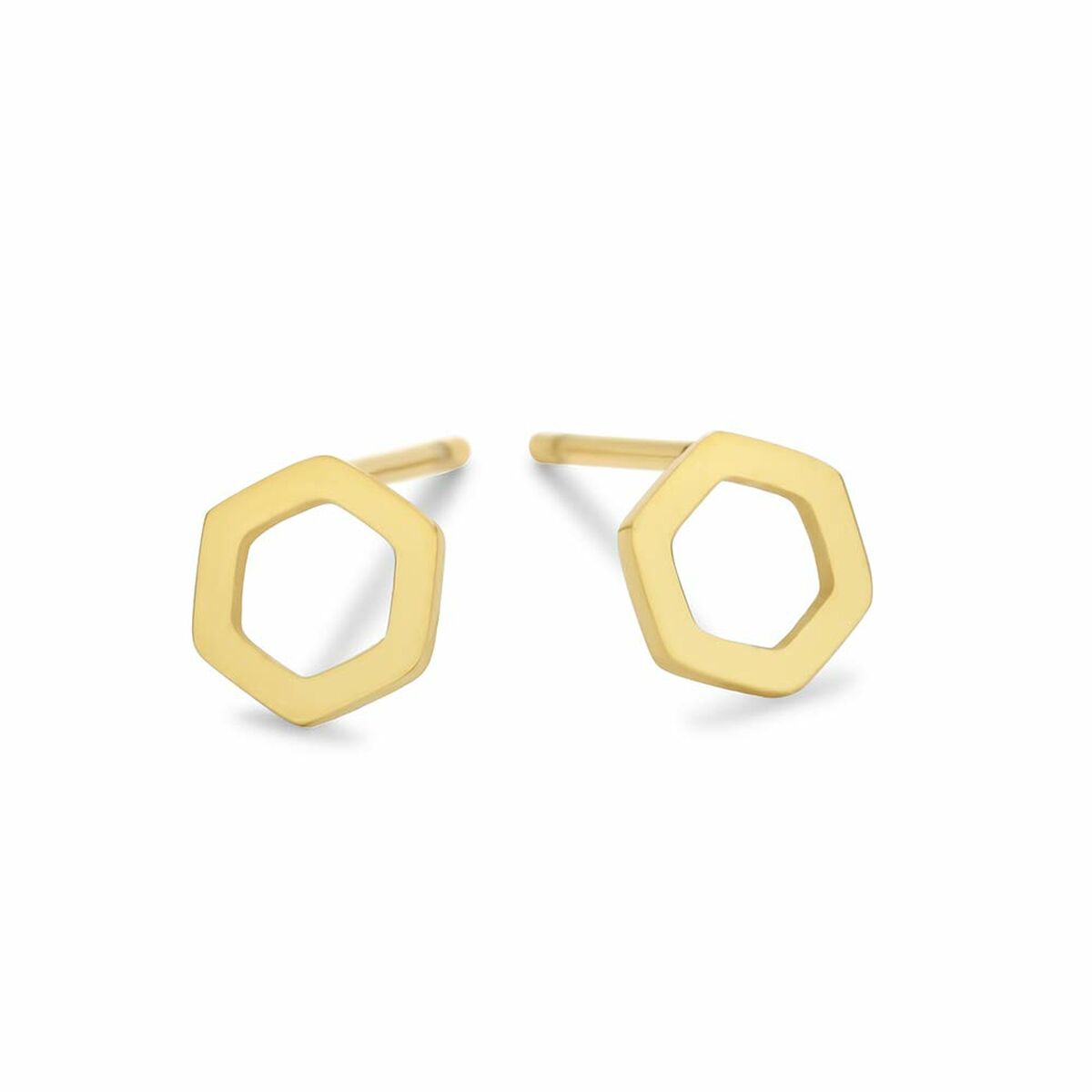 Zijaanzicht van de gouden CO88 Collection oorbellen met hexagonale vorm.