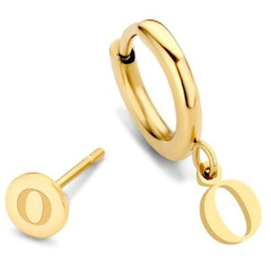 Gouden CO88 Collection oorbellen met elegante hangers en een luxe afwerking.