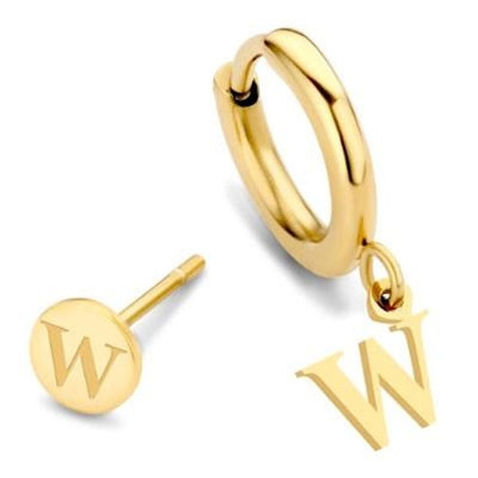 Gouden CO88 Collection oorbellen met elegante afwerking en verfijnd ontwerp.