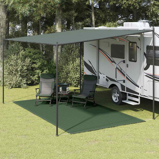 Donkergroen vidaXL tenttapijt van 200x400 cm onder een luifel bij een camper.