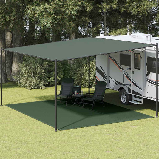Donkergroen vidaXL tenttapijt van 400x500 cm onder een caravanluifel in de tuin.