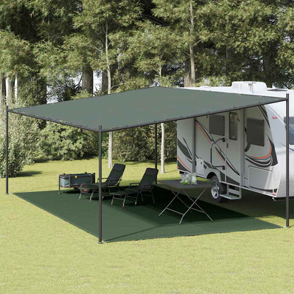 Donkergroen vidaXL tenttapijt 400x600 cm onder een caravanluifel in de tuin.