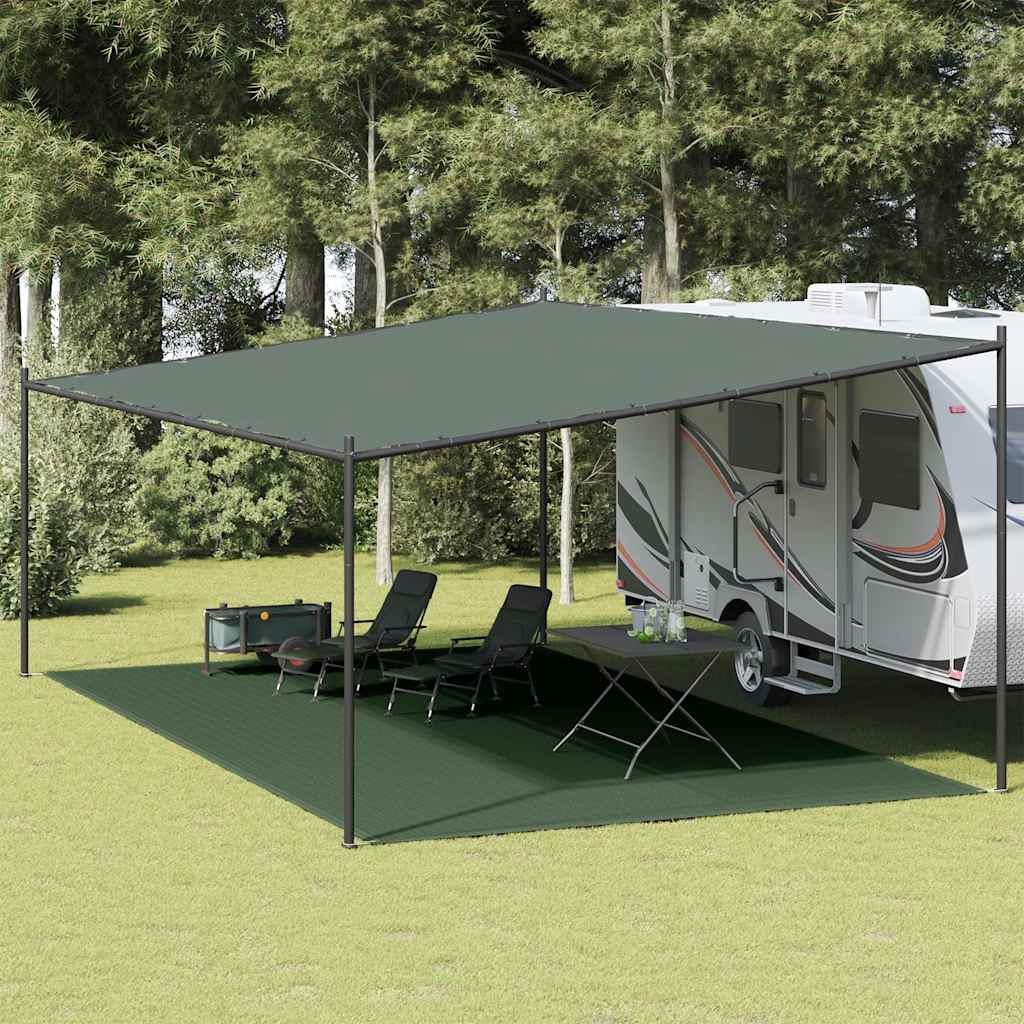 Tenttapijt vidaXL 400x800 cm donkergroen onder een caravanluifel met stoelen en tafel.