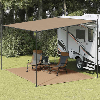 Tenttapijt vidaXL 300x400 cm taupe, waterdoorlatend, onder een caravanluifel met stoelen.