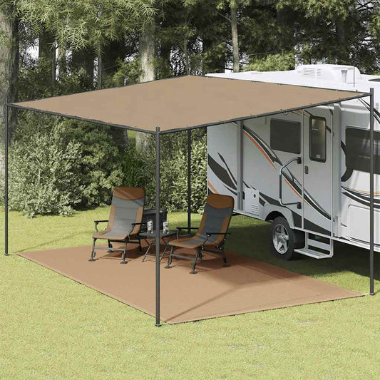 Taupe vidaXL tenttapijt 300x500 cm onder een caravanluifel met stoelen en tafel.