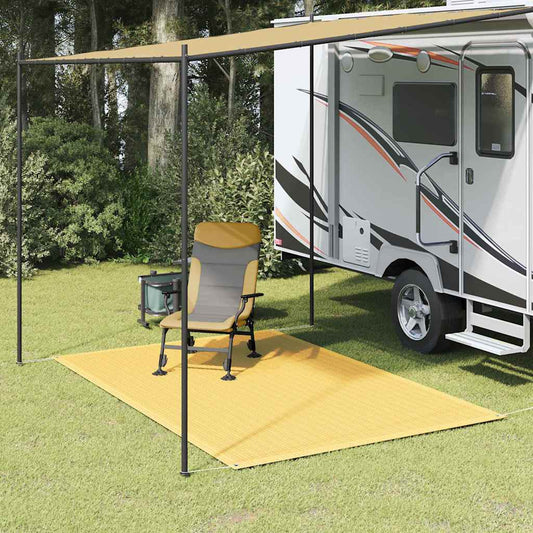 Beige vidaXL tenttapijt van 200x300 cm, geplaatst onder een caravanluifel met een stoel erop.