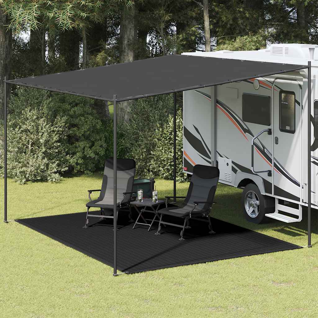 Zwart vidaXL tenttapijt van 300x400 cm onder een caravanluifel met stoelen.
