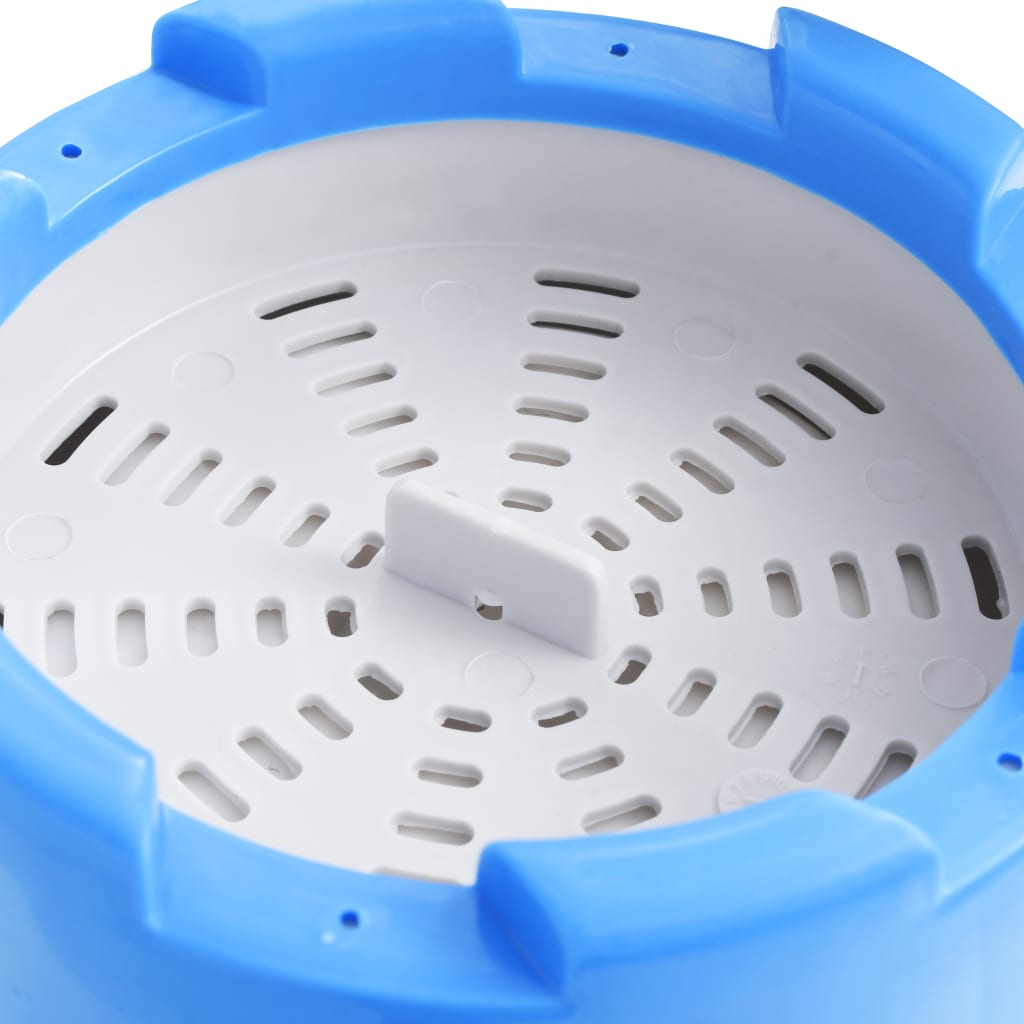 Detail van de blauwe skimmer met witte bodem en ventilatieopeningen voor het vidaXL Splasher zwembad.