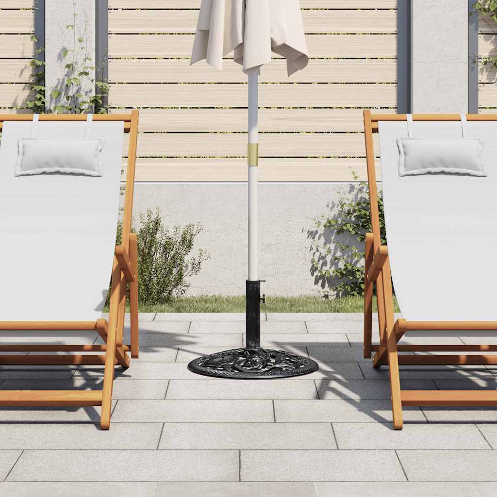 Detail van de vidaXL parasolvoet in zwart, met een parasol in een tuinsetting.
