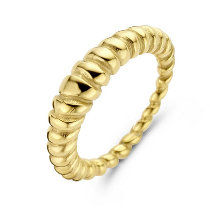 Detail van de gouden CO88 Collection ring met een tijdloos, elegant design.