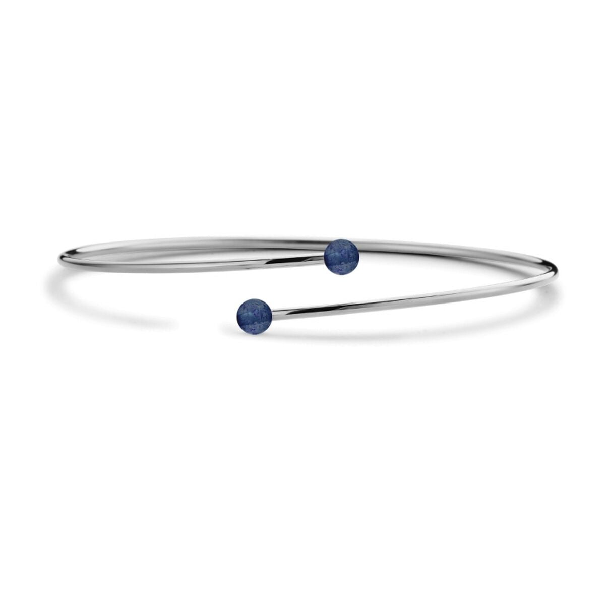 Zilverkleurige CO88 Collection armband met blauwe accentbollen, elegant ontwerp.