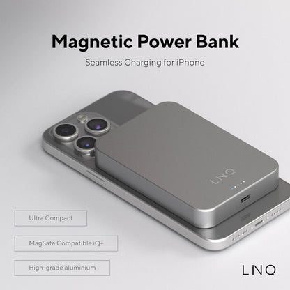 Detail van de Linq Byelements powerbank met magnetische oplader voor iPhone, op een smartphone geplaatst.