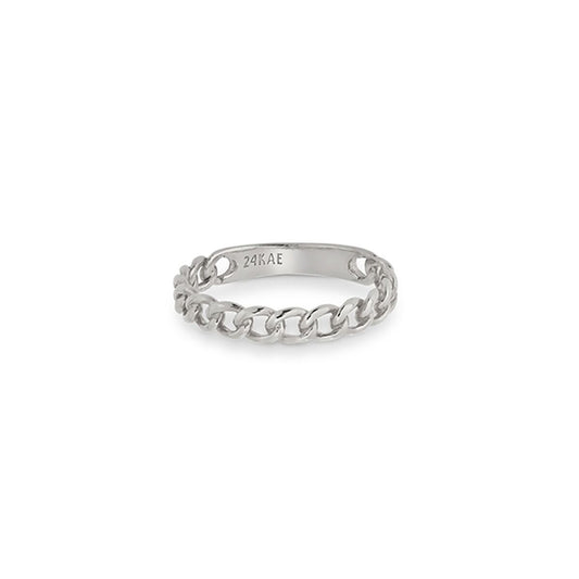 Zilverkleurige 24KAE ring met exclusief design en elegante schakels.